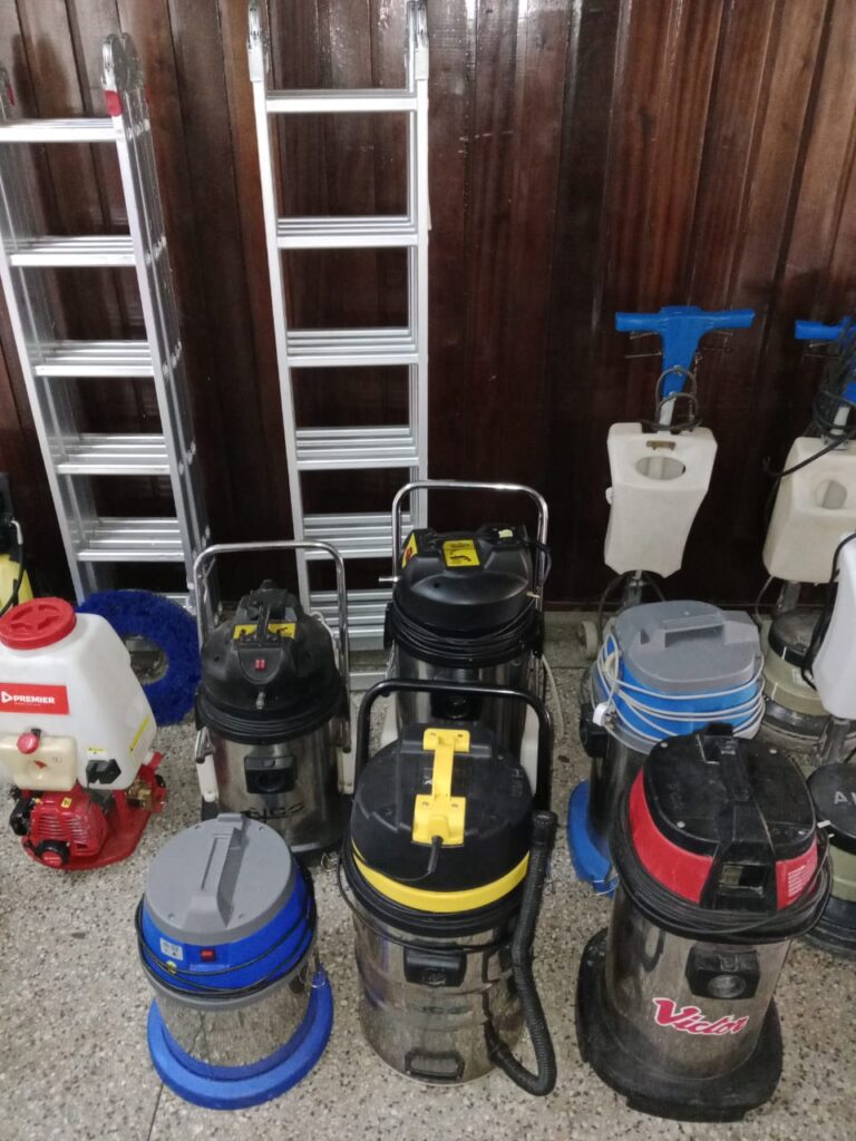 carpet cleaning machines for hire